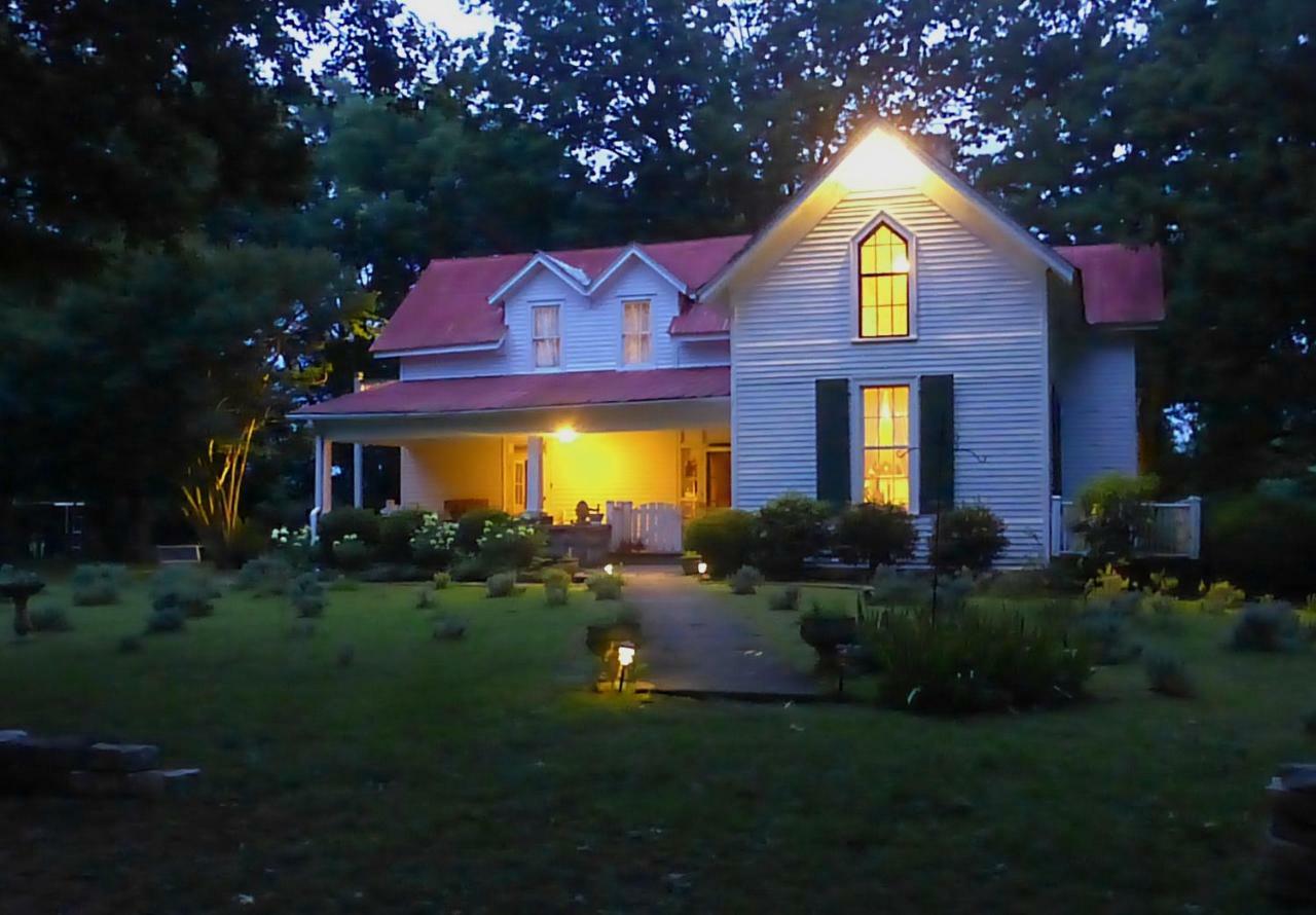 Mulberry Lavender Farm And B&B Exterior photo
